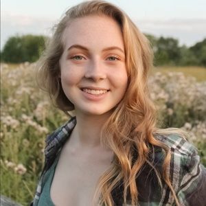 Meet your Posher, Leah